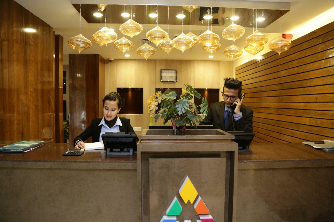 Prism A Boutique Hotel Jorhāt Extérieur photo